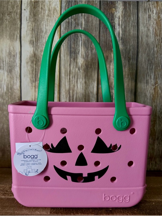 BOGG BAG Handbags - BOGG BAG Pink Tote with Green Handles - Jack-O'-Lantern Cutout